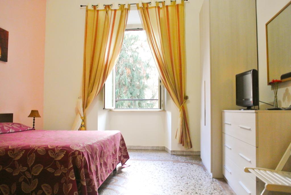 Guest House Hellokitty Roma Habitación foto