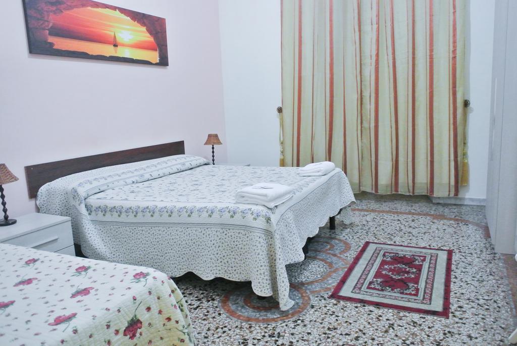 Guest House Hellokitty Roma Habitación foto