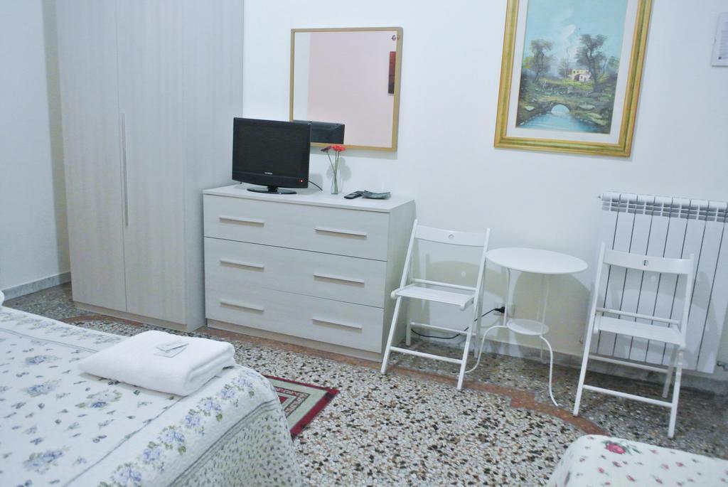 Guest House Hellokitty Roma Habitación foto