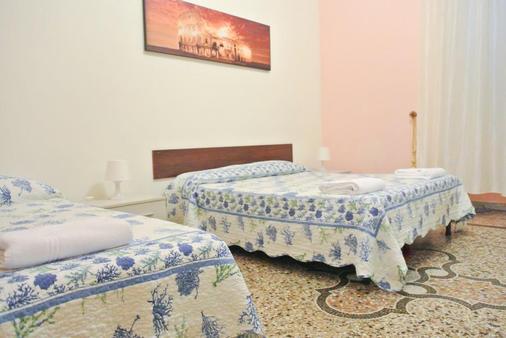 Guest House Hellokitty Roma Habitación foto